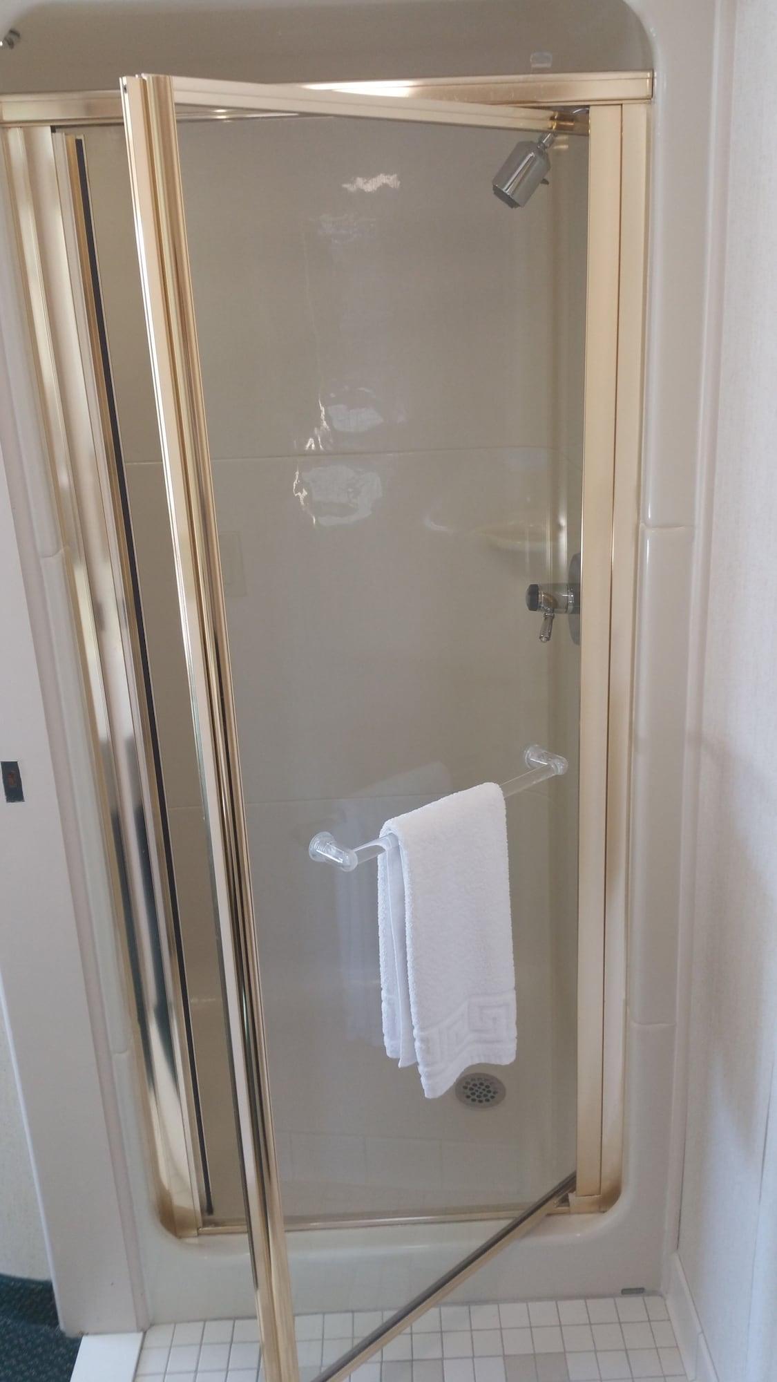 Charlevoix Inn & Suites Surestay Collection By Best Western Dış mekan fotoğraf