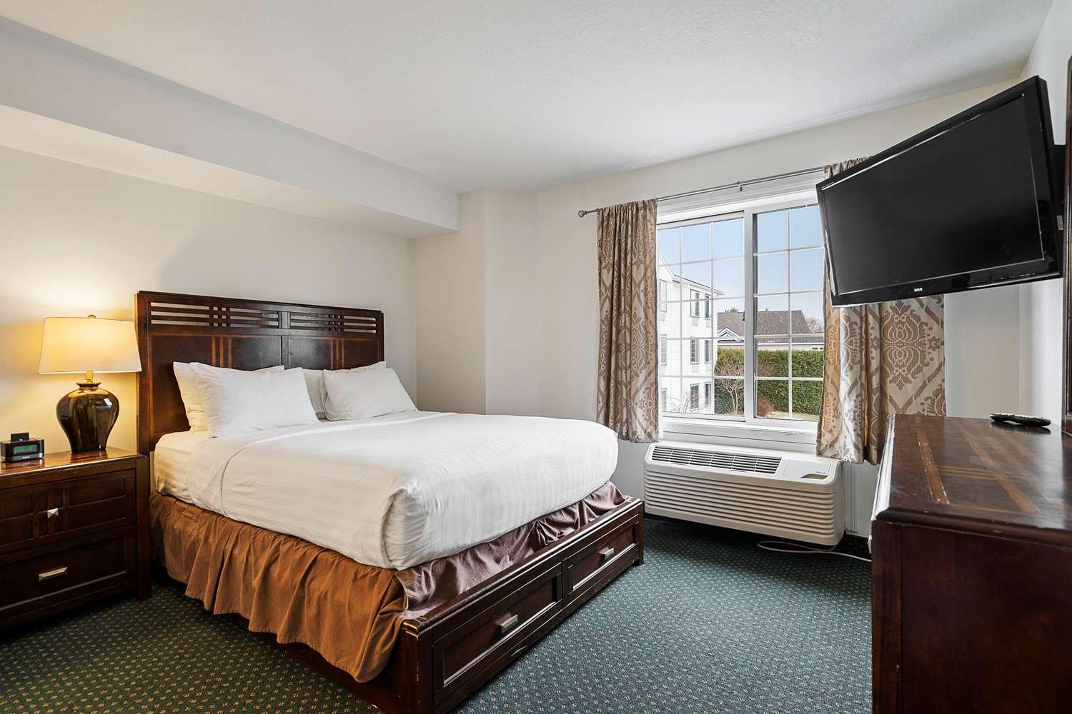 Charlevoix Inn & Suites Surestay Collection By Best Western Dış mekan fotoğraf